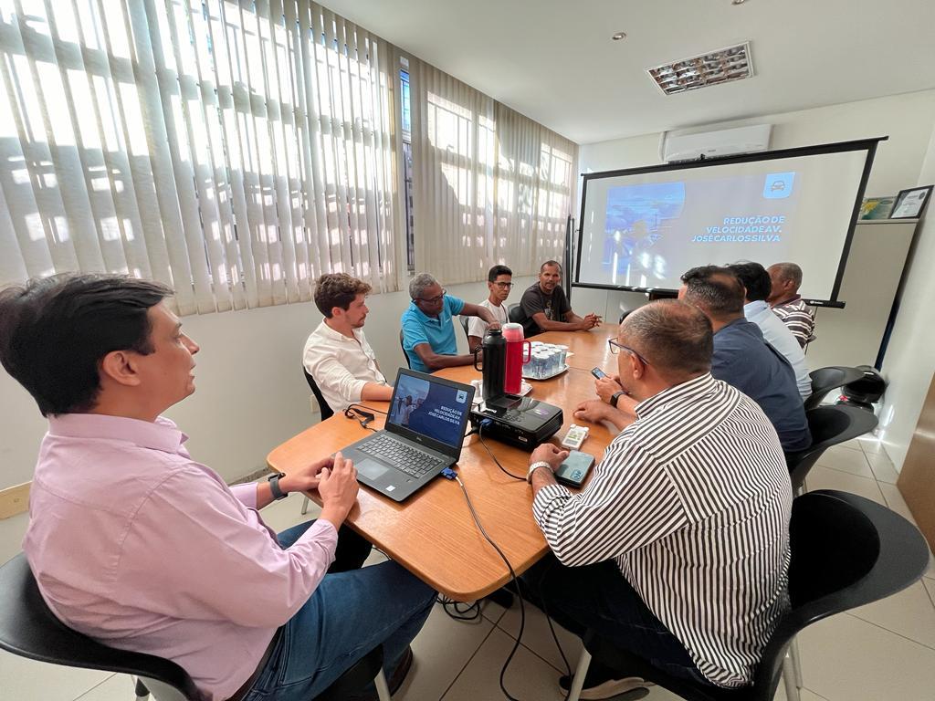 SMTT se reúne com vereadores e moradores do São Conrado e anuncia mudanças no trânsito local - SMTT Aracaju